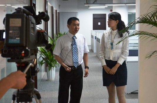 深圳电视台到太阳集团官网集团采访